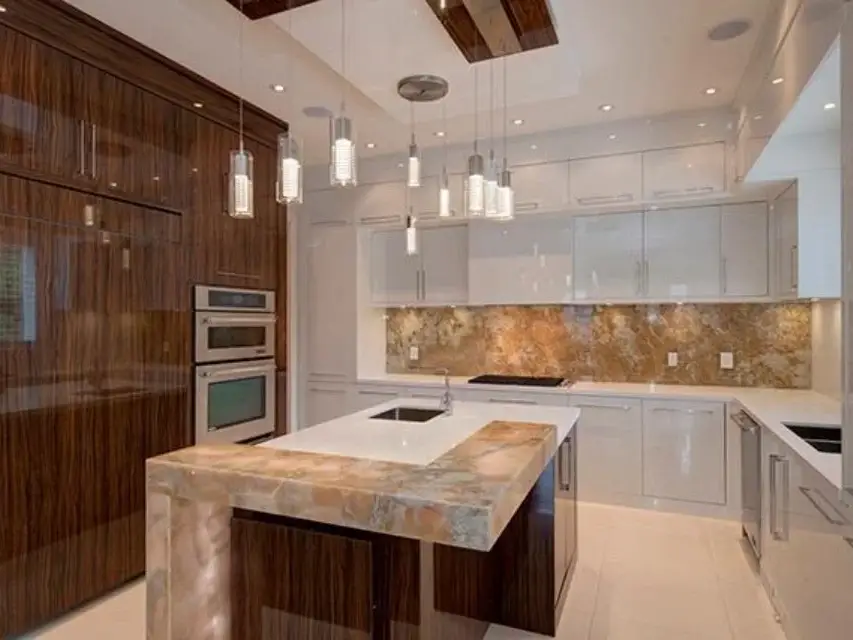 Onyx Countertops Kitchen Instalation uai