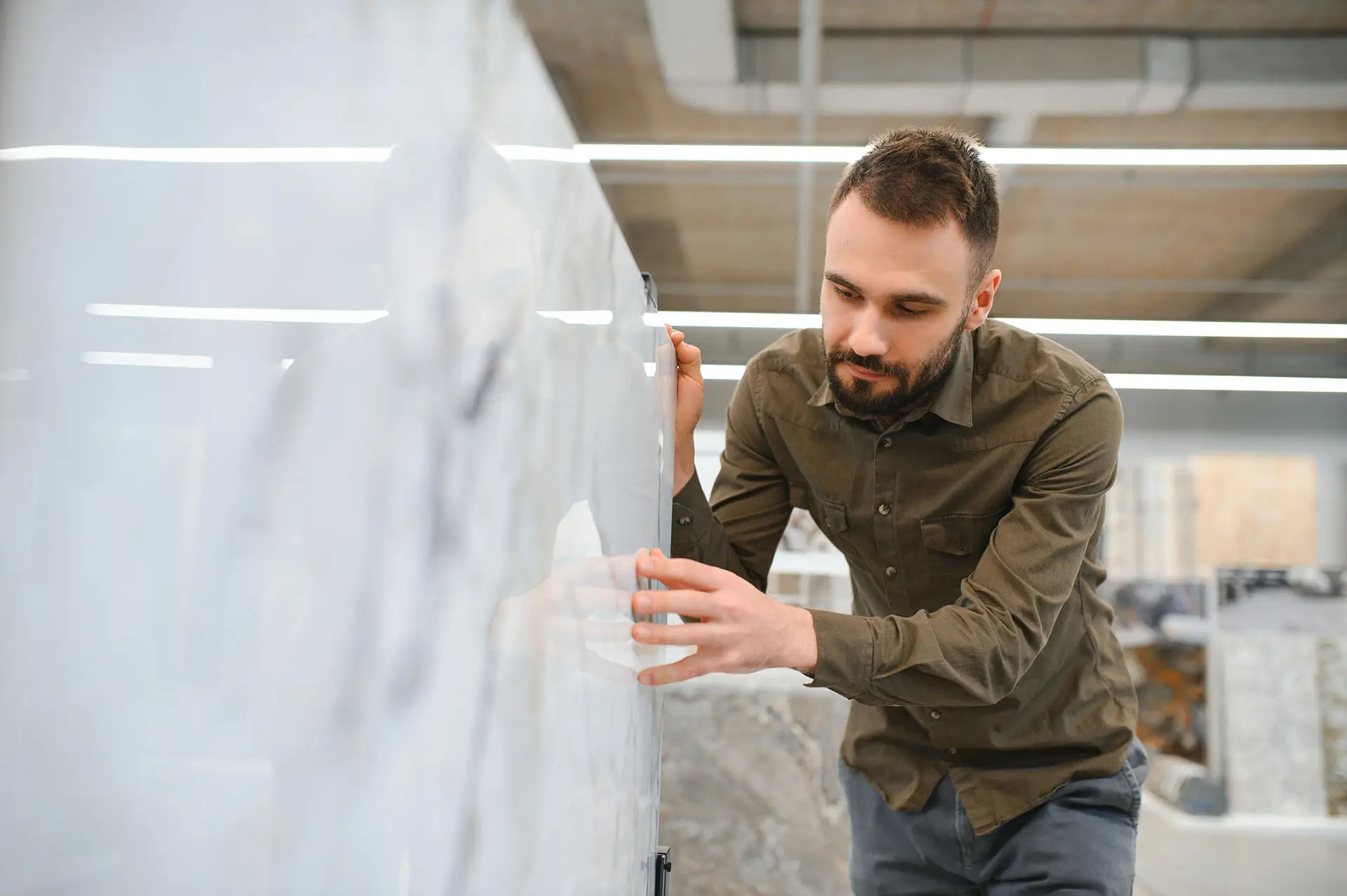 How to Choose the Right Granite Countertop for Your Kitchen