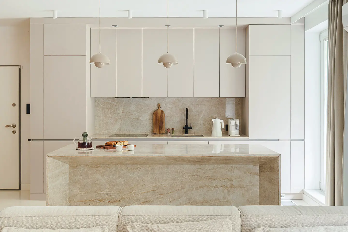 Crown&Marble Dekton kitchan island Toronto